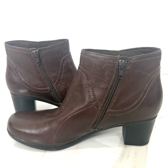 Clarks Scheme Pearl Block Heel Side Zip upper Brown Leather Ankle Boots 11 - Picture 7 of 7